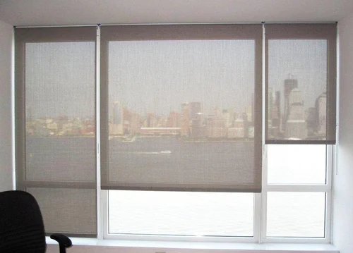 Cómo Funciona el Servicio de Limpieza de Cortinas Roller a Domicilio