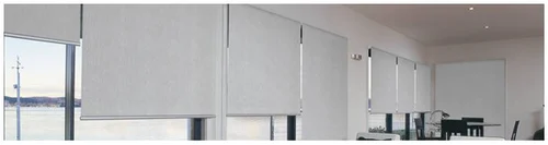 Qué es la limpieza profesional de cortinas roller