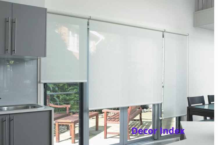 Beneficios del lavado profesional de cortinas roller en el Cercado de Lima