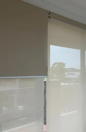 Qué incluye mi servicio de lavado y desinfección de cortinas roller
